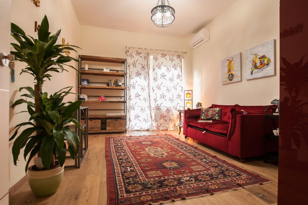 Demi's Guest house 3*